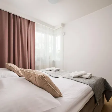 Apartamento Rose Premium Parking Ac Balcony Varsóvia